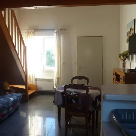 Hotel apartamentowy Les Rochers Auriol