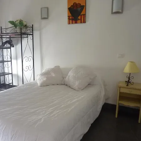 Hotel apartamentowy Les Rochers *