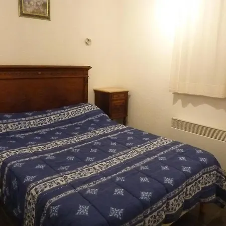 Hotel apartamentowy Les Rochers