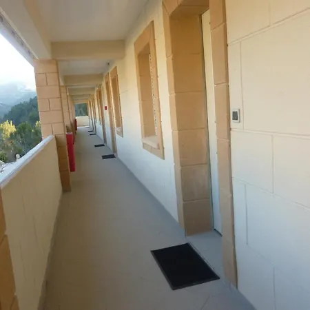 Les Rochers Hotel apartamentowy Auriol