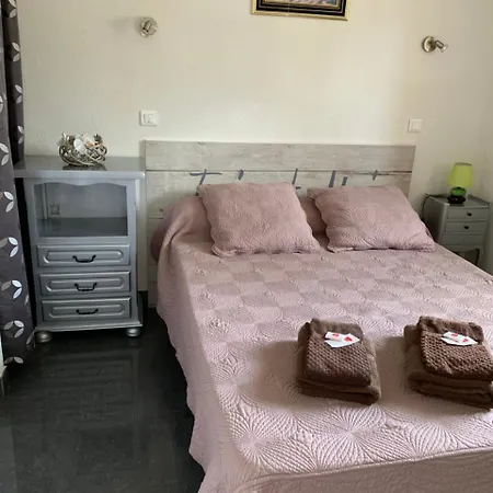 Les Rochers Hotel apartamentowy